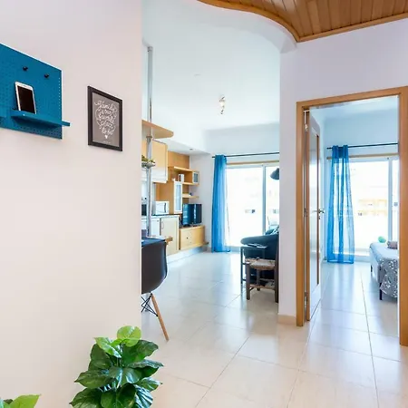 Behappy Top Floor Sunny Balcony With Relaxing Lounge * Portimao