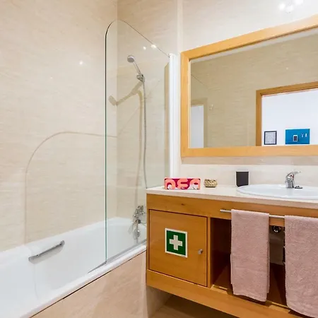 Apartment Behappy Top Floor Sunny Balcony With Relaxing Lounge