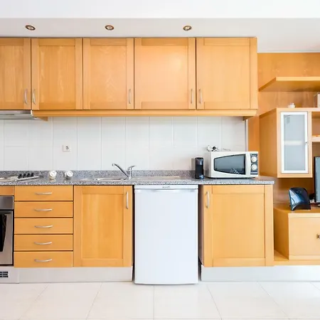 Behappy Top Floor Sunny Balcony With Relaxing Lounge Apartment