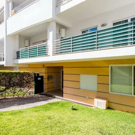 Behappy Top Floor Sunny Balcony With Relaxing Lounge *